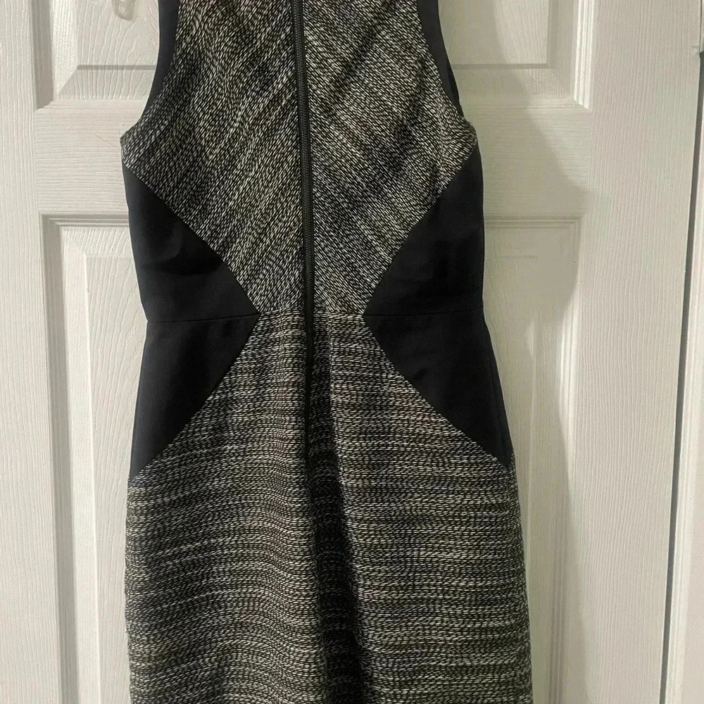 Kenneth Cole Sleeveless Sheath Dress - B67 - Picture 7 of 9